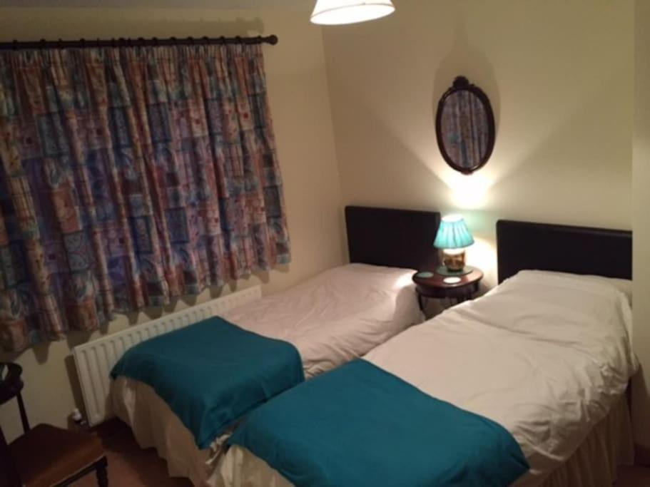 Primrose Cottage, Bushmills - Cosy Self Catering Property Esterno foto
